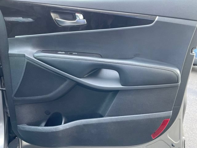 Used 2017 Kia Sorento AWD image 25