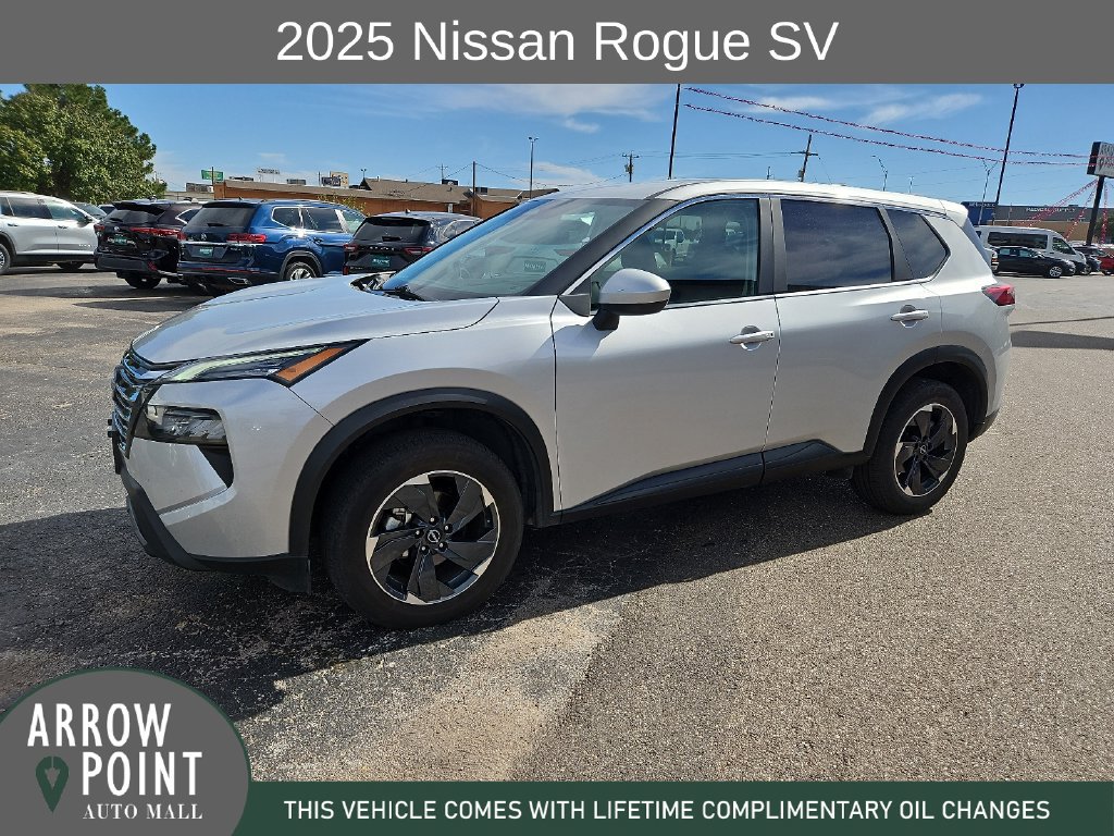 Used 2025 Nissan Rogue SV FWD image 5