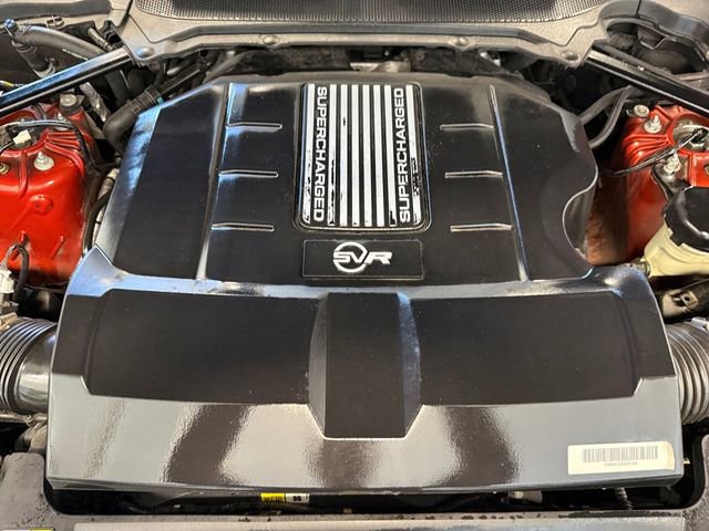Used 2022 Land Rover Range Rover Sport SVR image 25