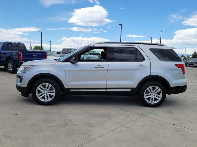 Used 2018 Ford Explorer XLT w/ Equipment Group 202A AWD/4WD image 6