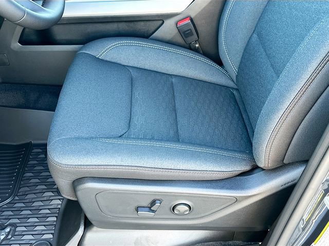 New 2026 RAM 1500 Big Horn w/ Night Edition image 13