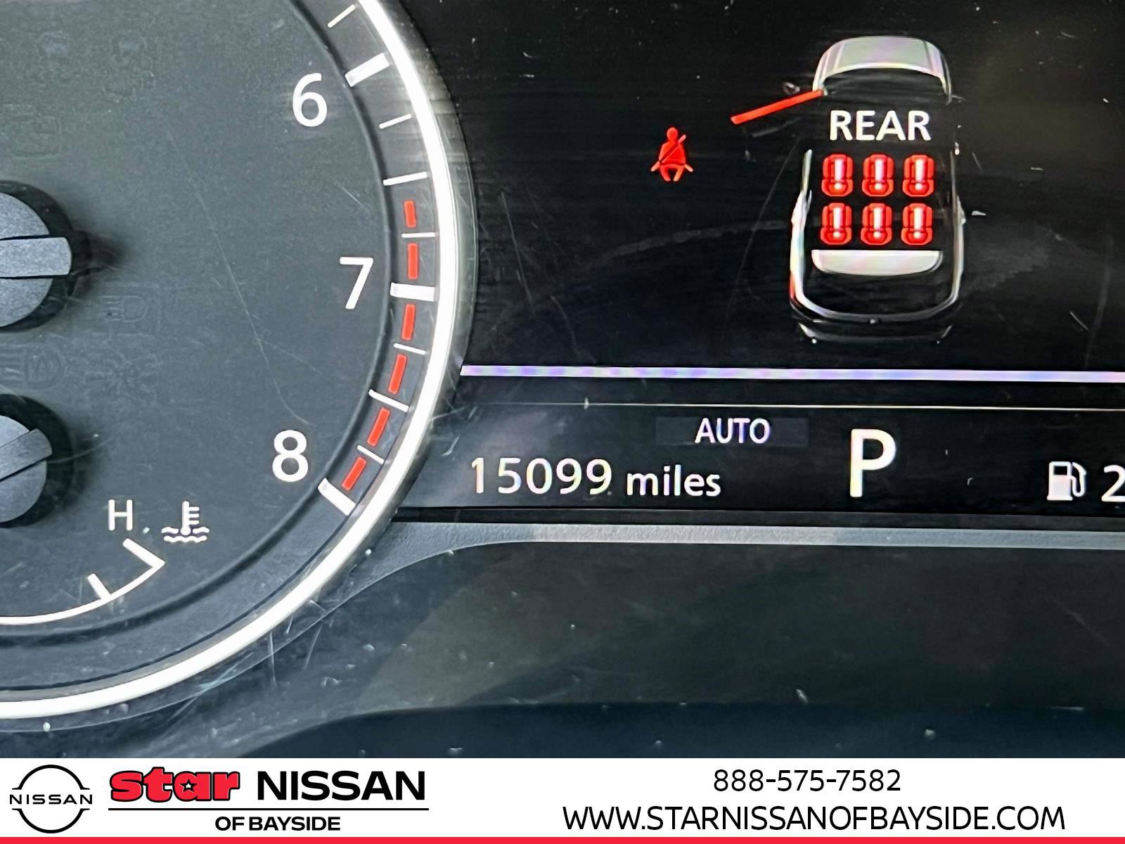 Used 2024 Nissan Pathfinder S image 21