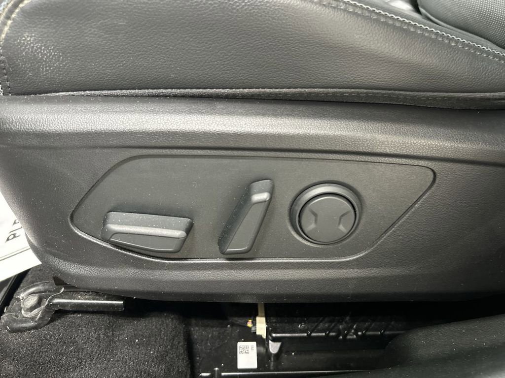 Used 2022 Hyundai Santa Cruz Limited w/ Cargo Package AWD/4WD image 10