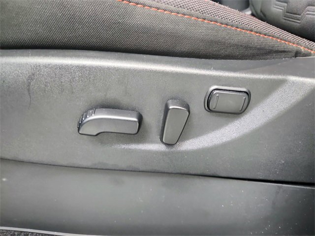 Used 2025 Nissan Frontier PRO-4X image 20