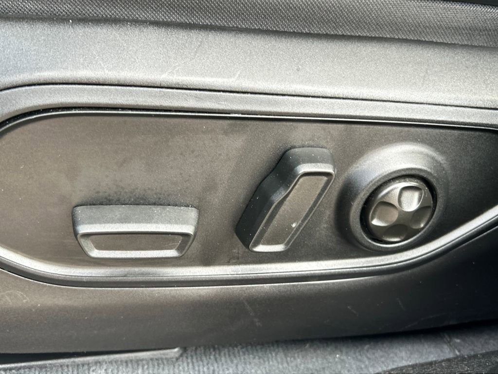 Used 2023 Jeep Grand Cherokee Altitude image 17