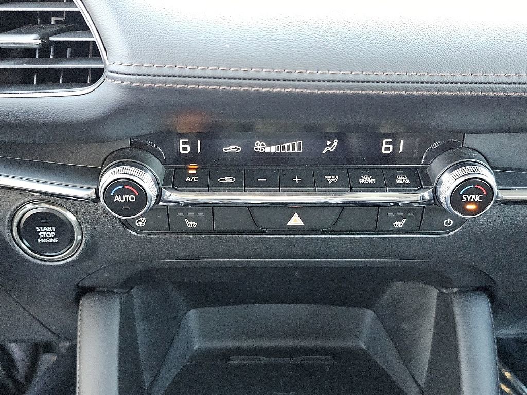 Certified 2025 MAZDA MAZDA3 2.5 Turbo Sedan w/Premium Plus image 28