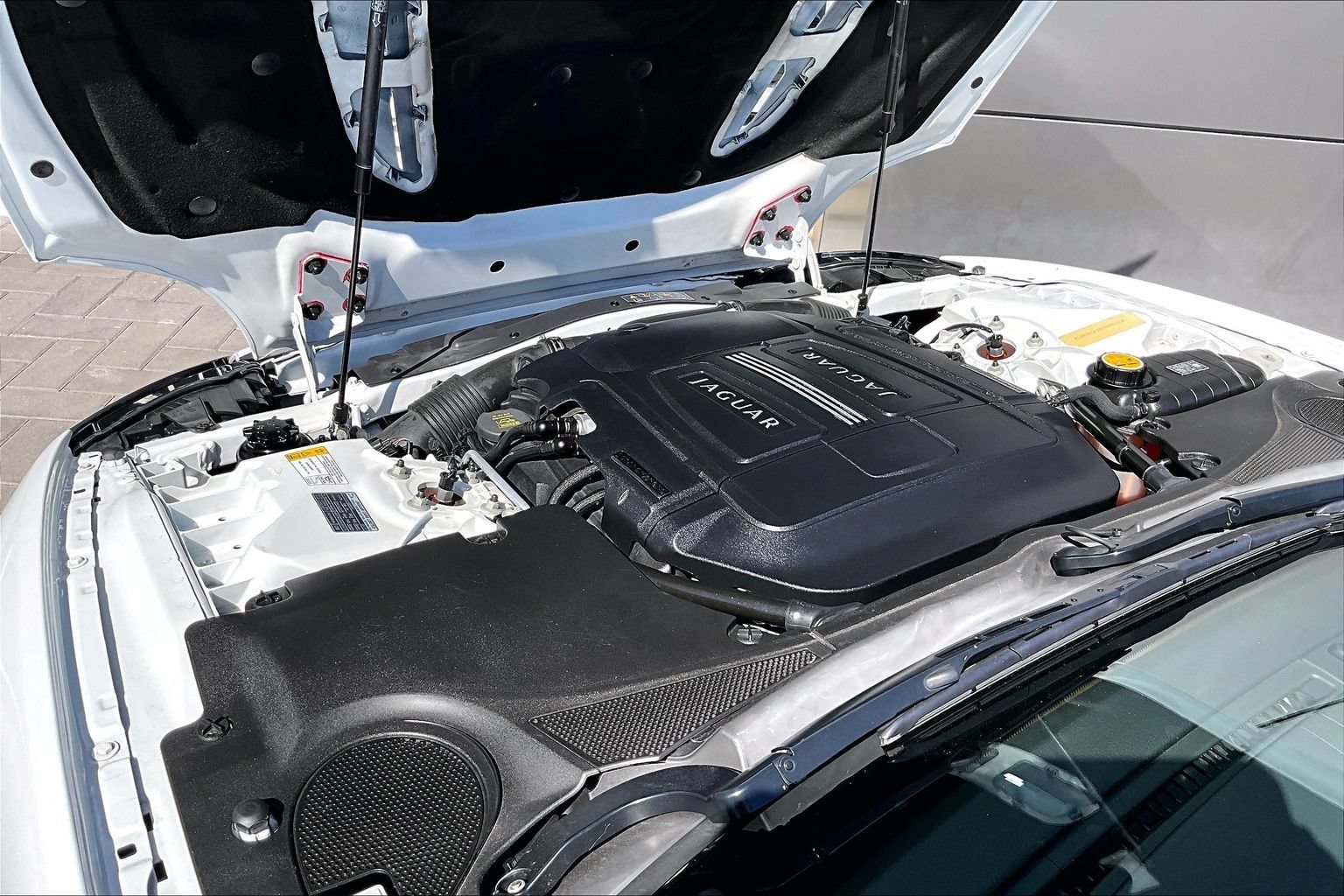 Used 2012 Jaguar XKR R-S RWD image 9