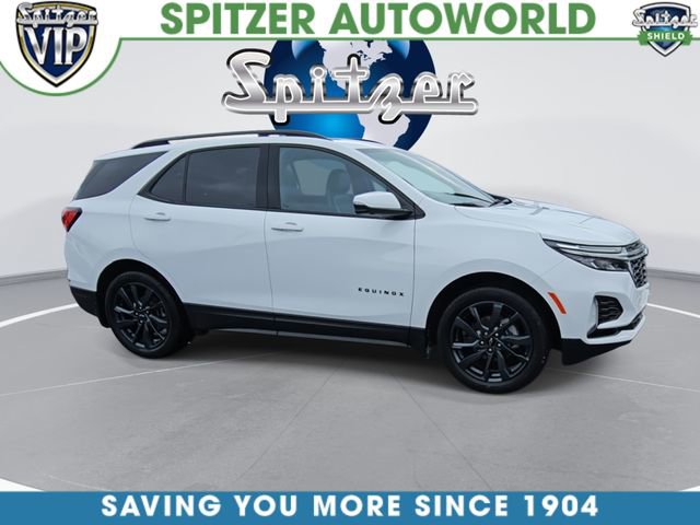 Used 2023 Chevrolet Equinox RS image 2