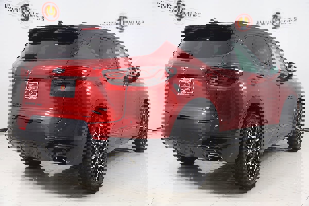 Used 2023 Chevrolet Blazer RS image 3