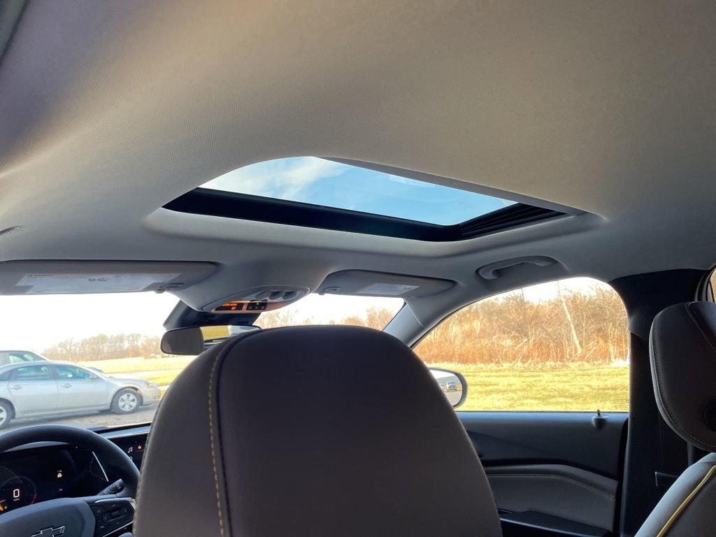 New 2026 Chevrolet Trax ACTIV w/ Sunroof Package image 29