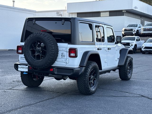 Used 2024 Jeep Wrangler Unlimited image 3