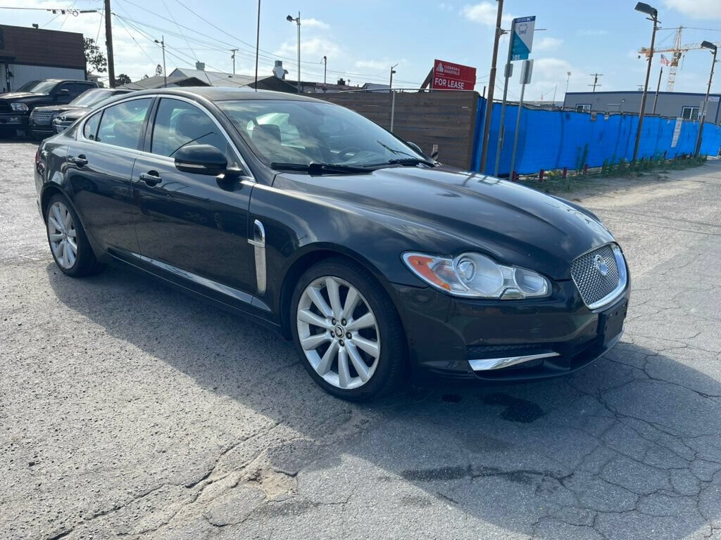 Used 2011 Jaguar XF Premium RWD image 7