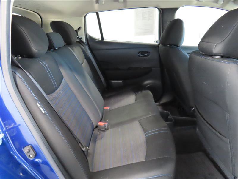 Used 2023 Nissan Leaf S image 31