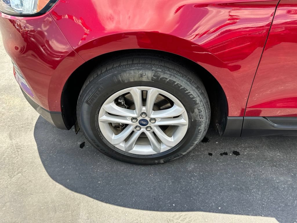 Used 2019 Ford Edge SEL w/ Equipment Group 201A AWD/4WD image 7