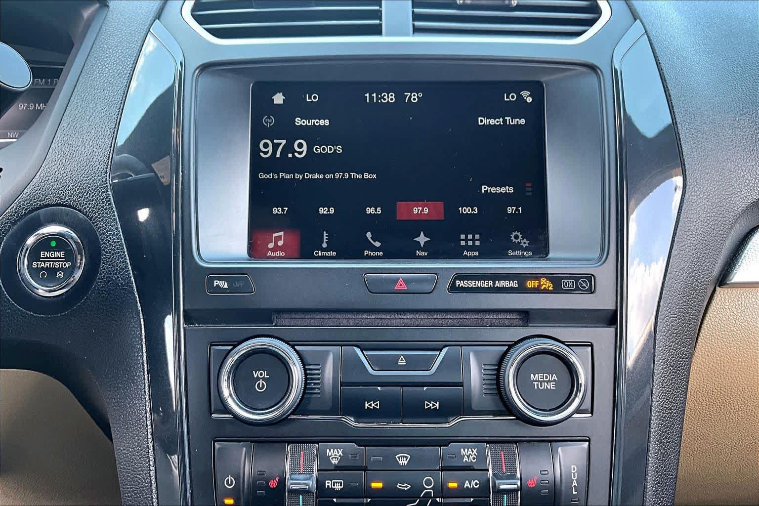Used 2017 Ford Explorer XLT w/ Equipment Group 202A FWD image 34