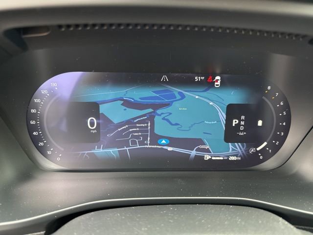 New 2026 Volvo XC40 B5 Plus w/ Protection Package Premier AWD/4WD image 8