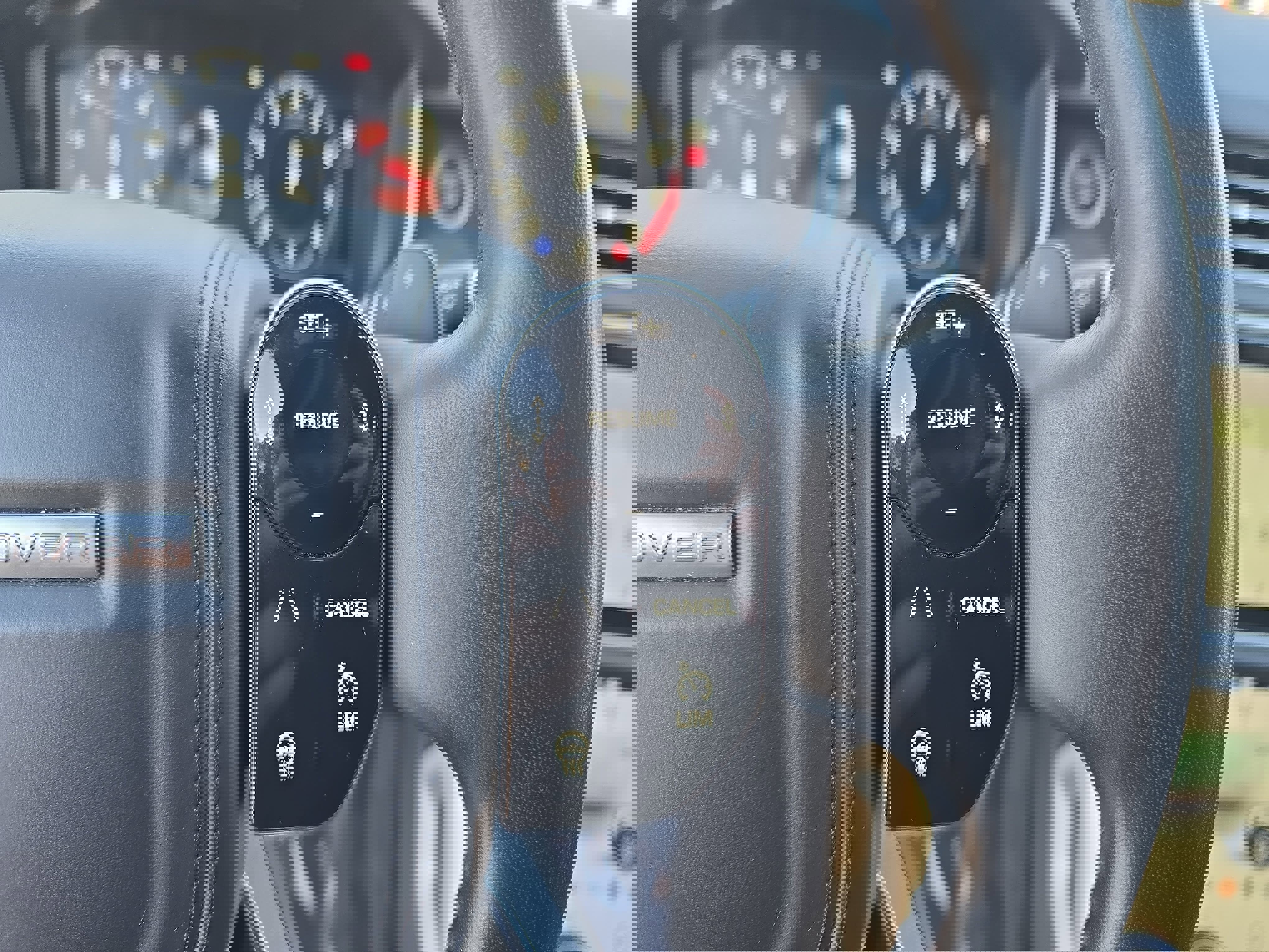 Used 2019 Land Rover Range Rover HSE image 19