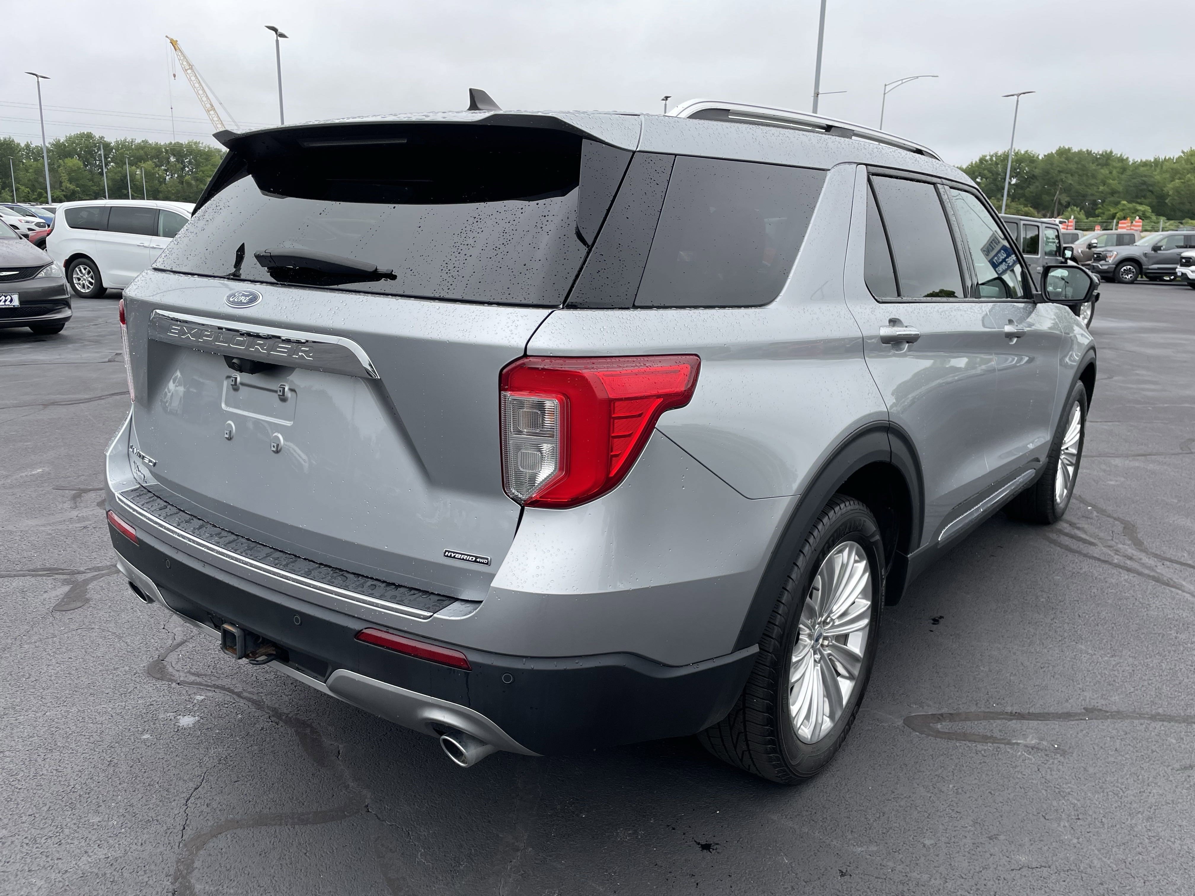 Used 2022 Ford Explorer Limited image 5