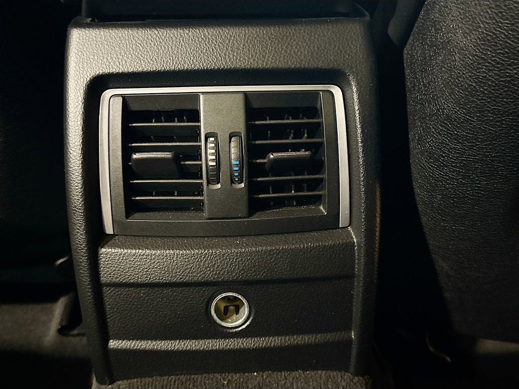 Used 2018 BMW M3 Base image 25