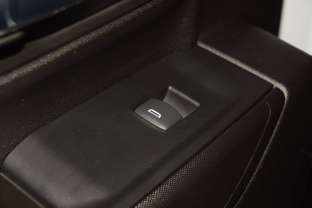 Used 2024 Chevrolet Silverado 2500 Custom w/ Custom Value Package image 37