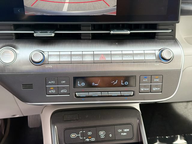 Certified 2024 Hyundai Kona SEL w/ Convenience Package FWD image 16