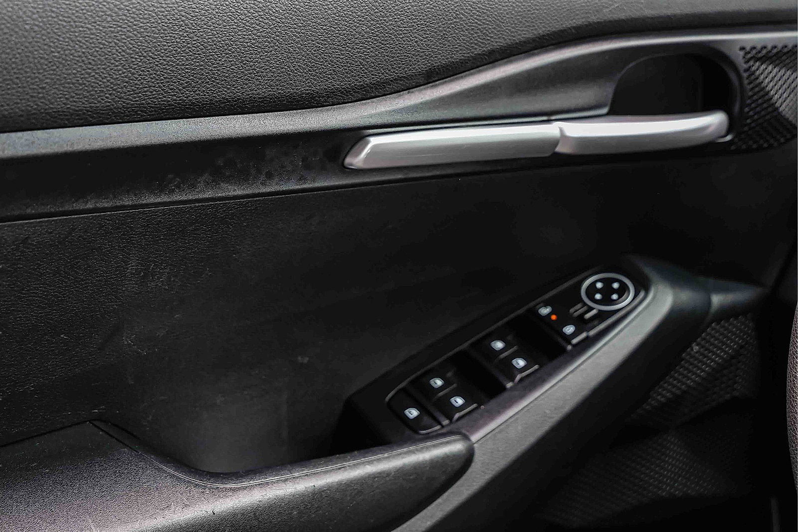 Certified 2024 Kia Seltos LX AWD/4WD image 16