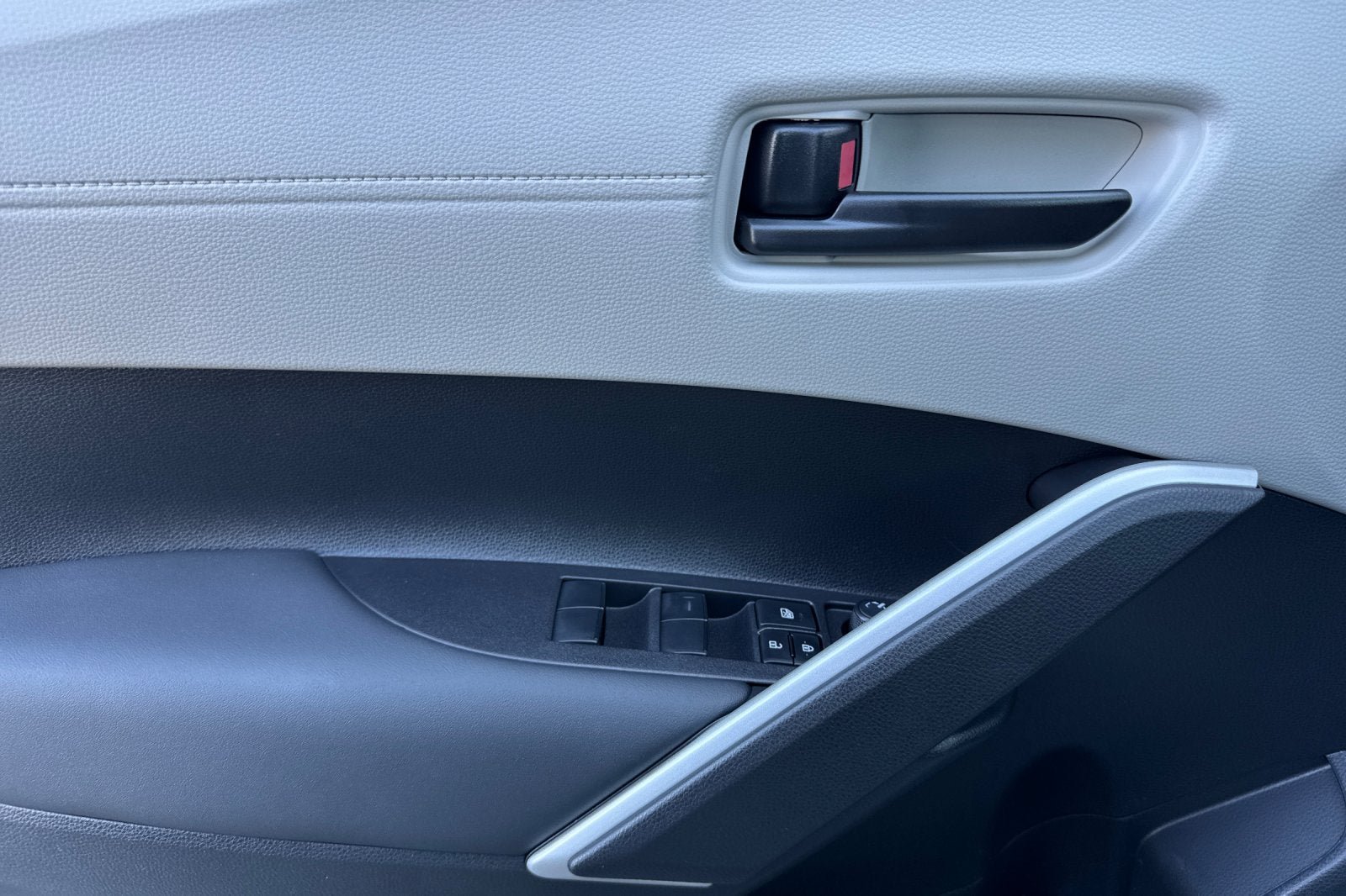 New 2026 Toyota Corolla Cross L FWD image 13