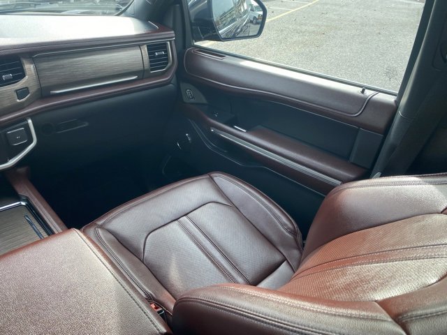 Used 2024 Ford Expedition Max Limited image 39