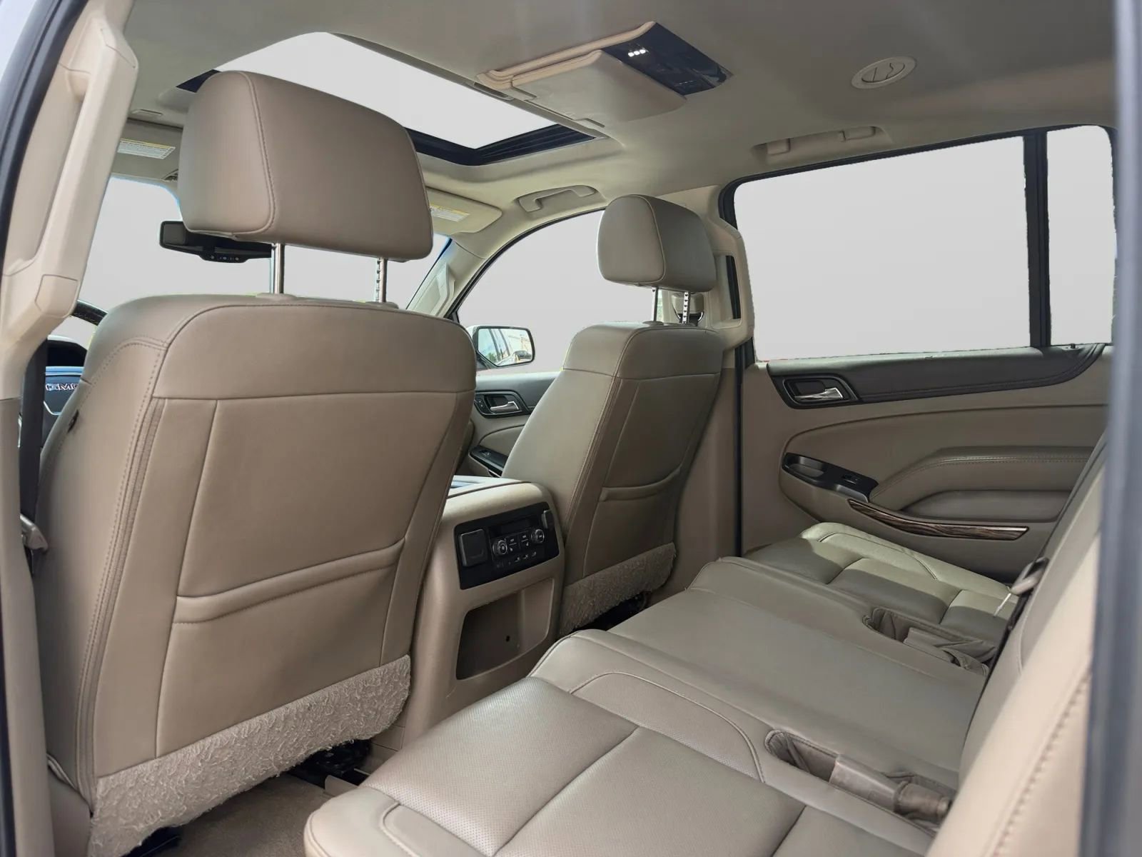 Used 2019 GMC Yukon XL SLT w/ Open Road Package RWD image 27