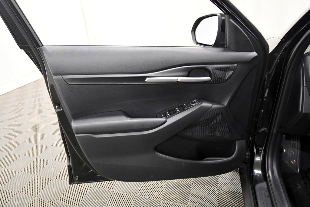 Certified 2026 Kia Seltos LX AWD/4WD image 13