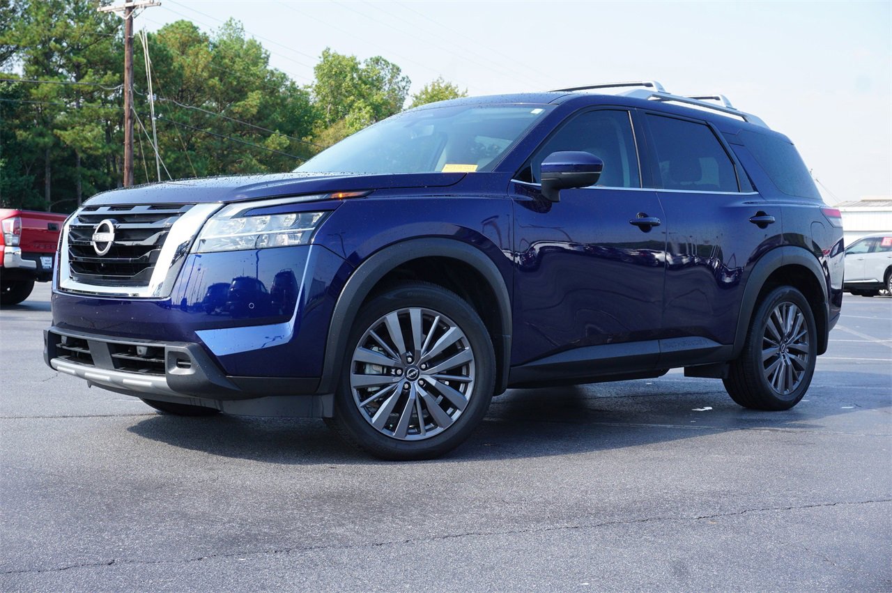 Certified 2024 Nissan Pathfinder SL w/ SL Premium Package