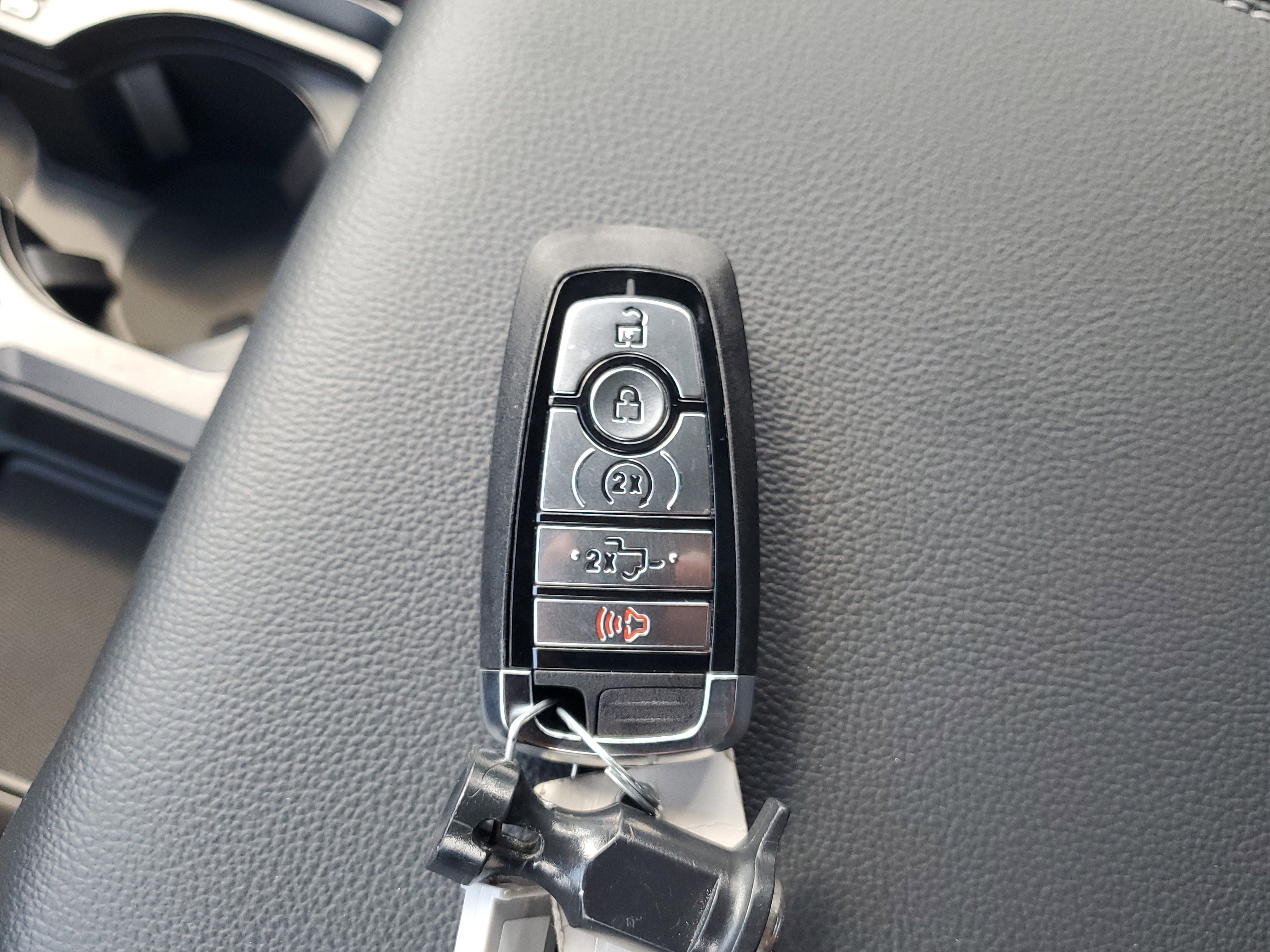 New 2026 Ford F350 Lariat w/ Lariat Premium Package image 22