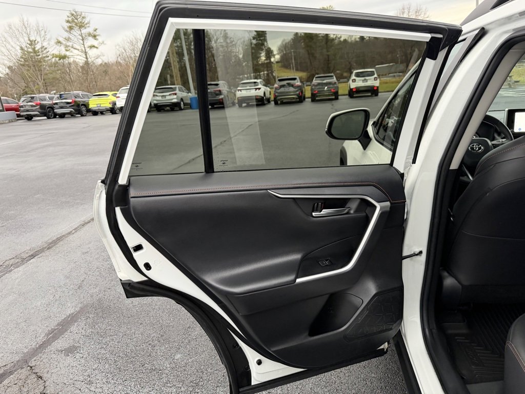 Used 2024 Toyota RAV4 Adventure image 21