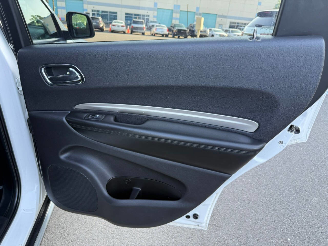 Used 2017 Dodge Durango SXT w/ 3rd Row Seating Group image 28