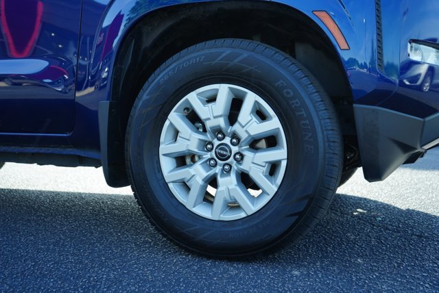 Used 2023 Nissan Frontier SV w/ SV Convenience Package AWD/4WD image 5