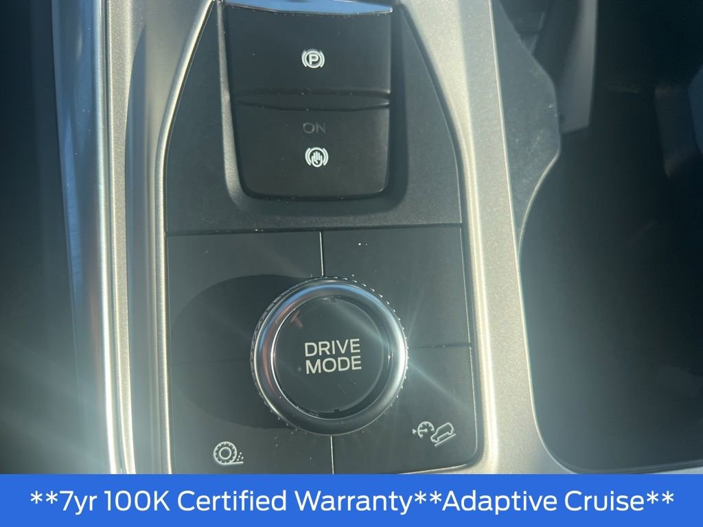 Used 2023 Ford Explorer XLT w/ Equipment Group 202A image 21