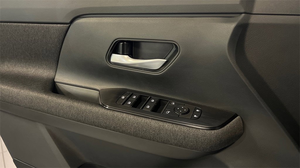 New 2026 Nissan Kicks SV w/ SV Premium Package image 15