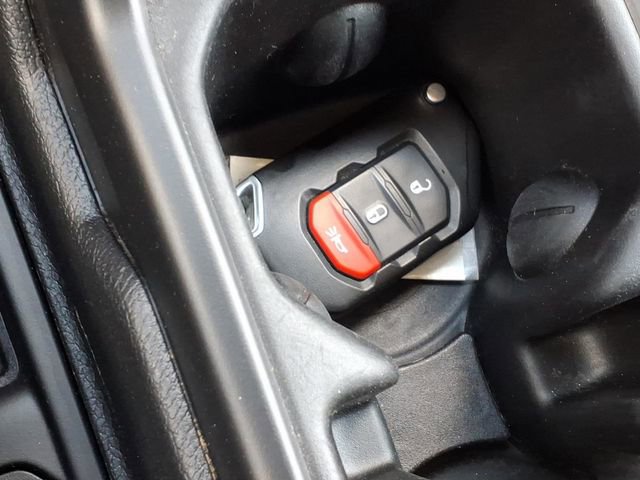 Used 2025 Jeep Gladiator Sport image 28