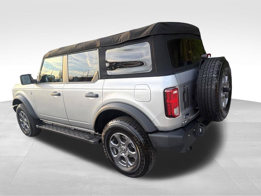 Used 2024 Ford Bronco Big Bend AWD/4WD image 2