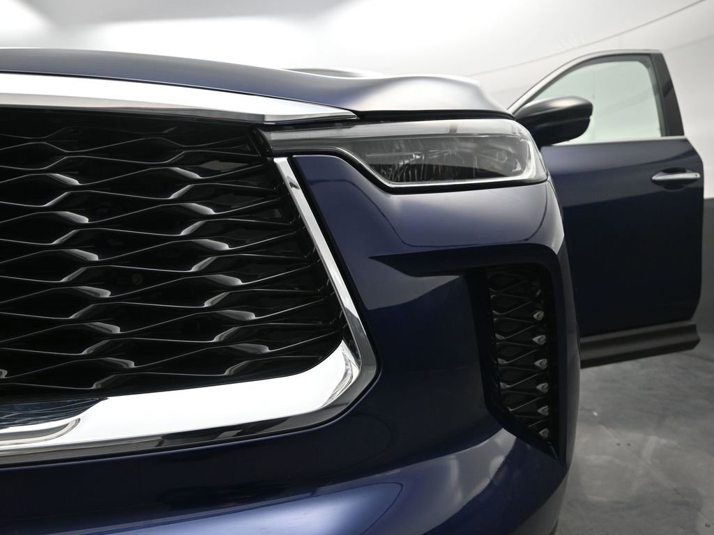 Used 2025 INFINITI QX60 Pure image 10