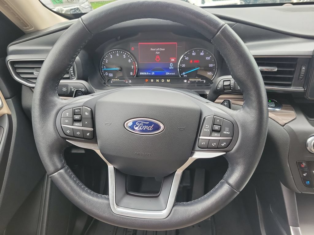 Used 2020 Ford Explorer Limited RWD image 24