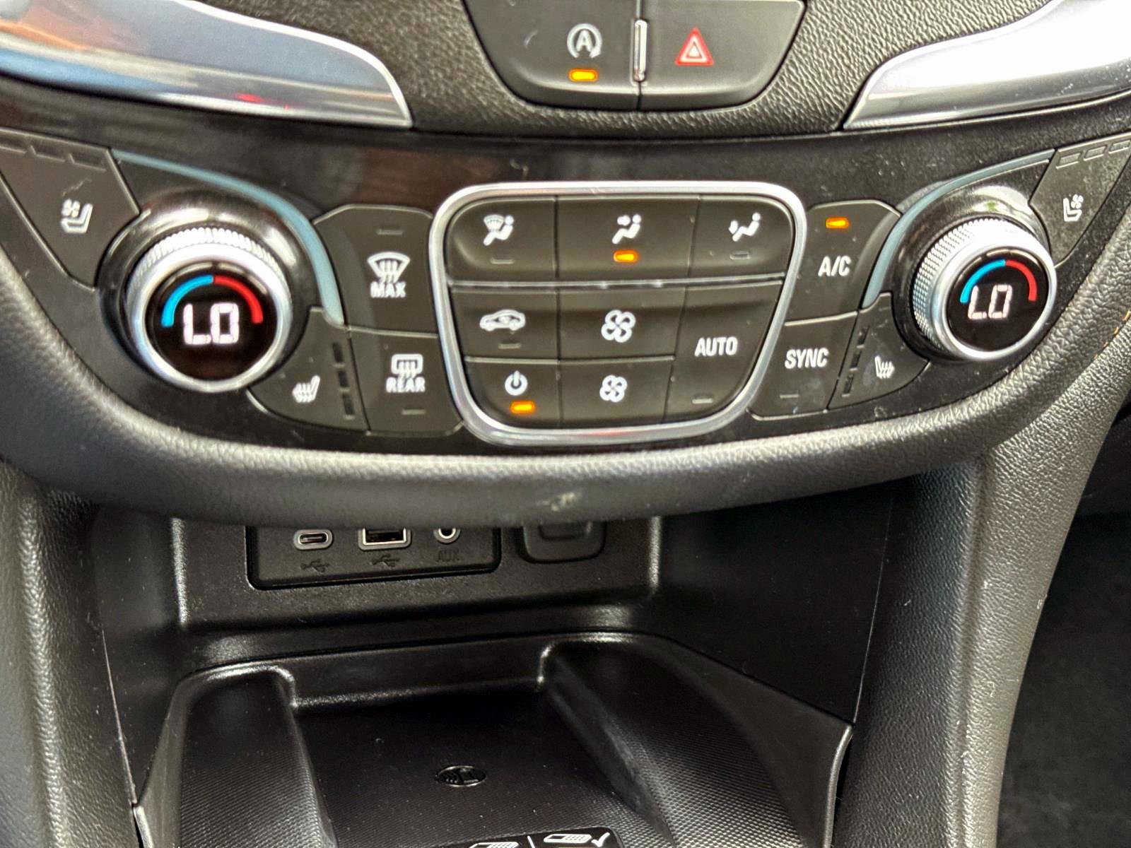 Certified 2022 Chevrolet Equinox Premier image 23