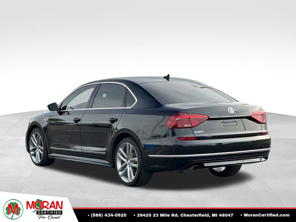 Used 2019 Volkswagen Passat 2.0T SE R-Line FWD image 4