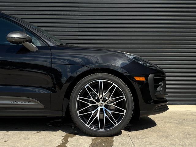 Certified 2026 Porsche Macan Turbo AWD/4WD image 11