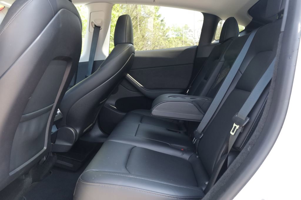Used 2023 Tesla Model Y Long Range AWD/4WD image 3