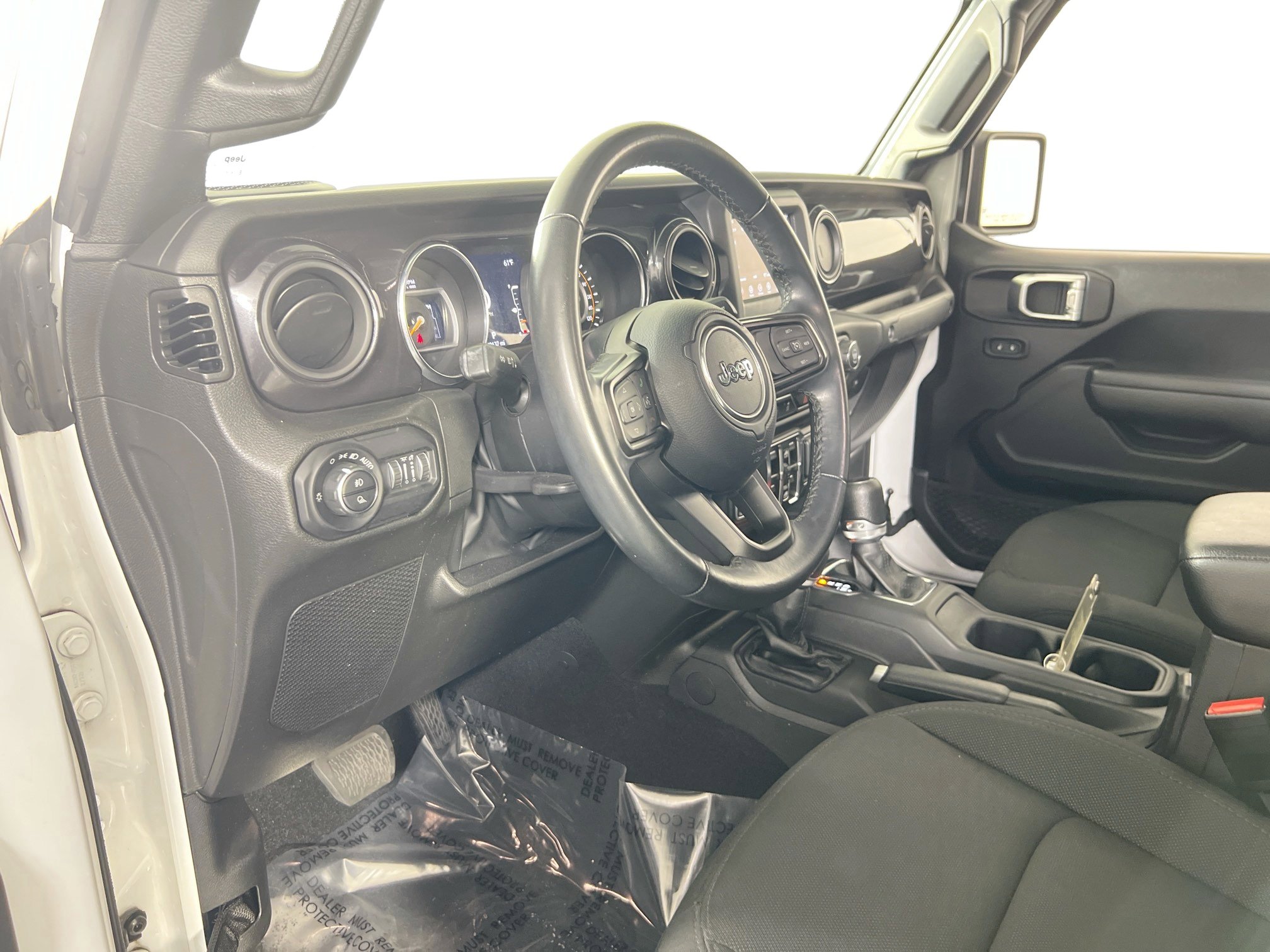 Used 2022 Jeep Gladiator Sport AWD/4WD image 9