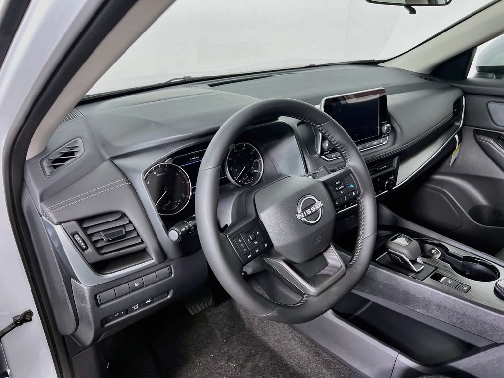 New 2026 Nissan Rogue SV w/ Cold Weather Package AWD/4WD image 8