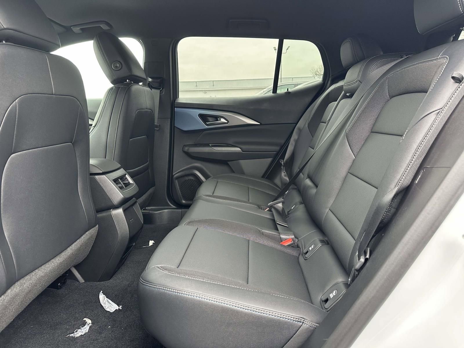 New 2026 Chevrolet Equinox EV LT image 21