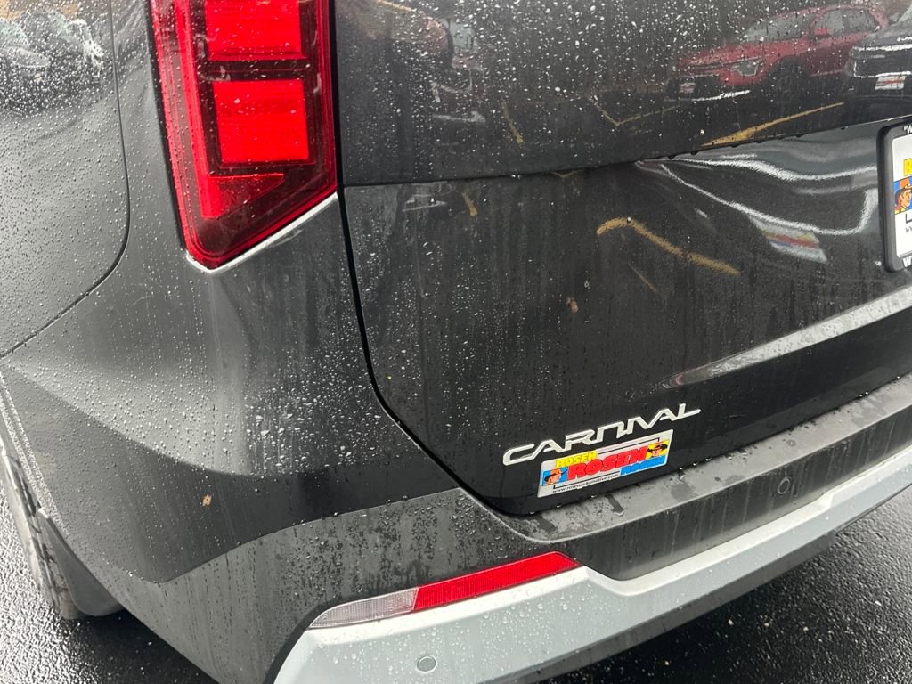 New 2026 Kia Carnival EX image 36