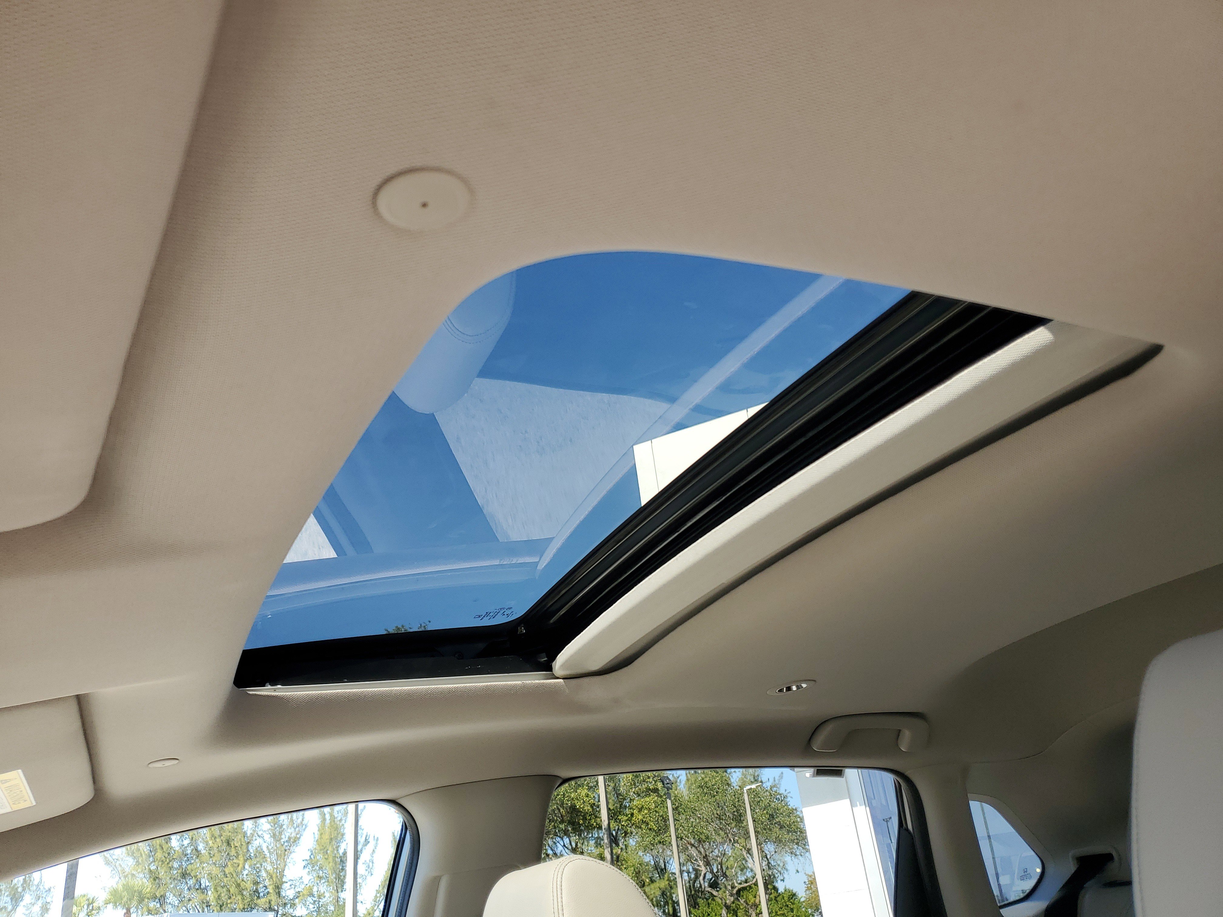 Used 2023 Honda HR-V EX-L image 11